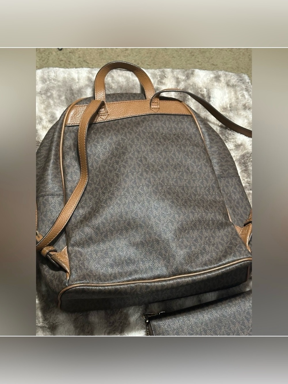 Michael Kors MK Signature Backpack + Wallet Wristlet 2 Piece Set - Picture 3 of 9